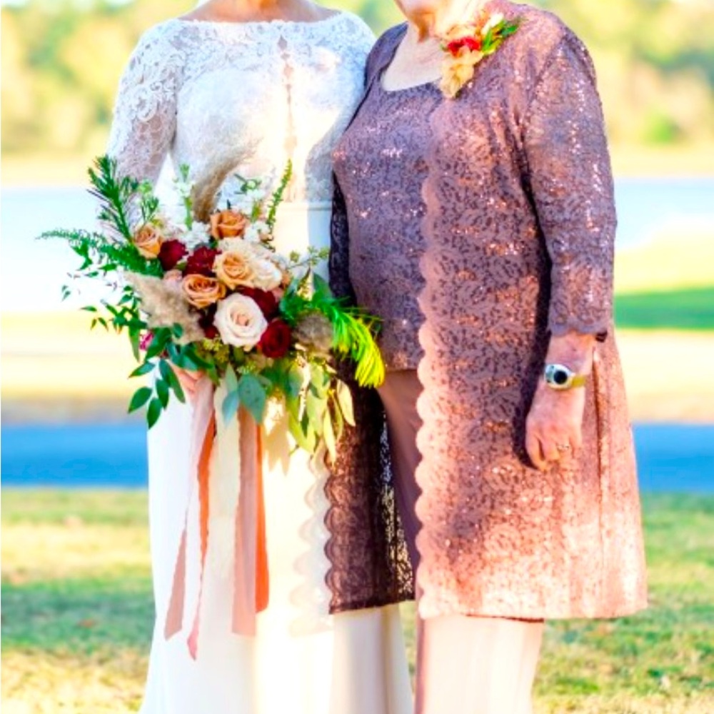 Mother or grandmother of the bride/groom pants outfit!